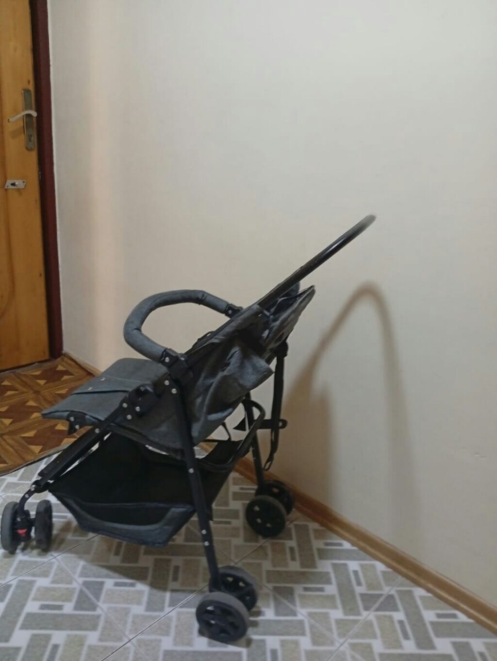 Uşaq arabası – yığcam və yüngül “umbrella” tipli model Xüsusiyyətlər — Arabalalar, Bakı (3)