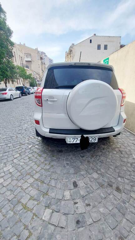 Toyota RAV4, 2.0 L, 2011 il, 365 000 km — Avtomobillər, Bakı (6)