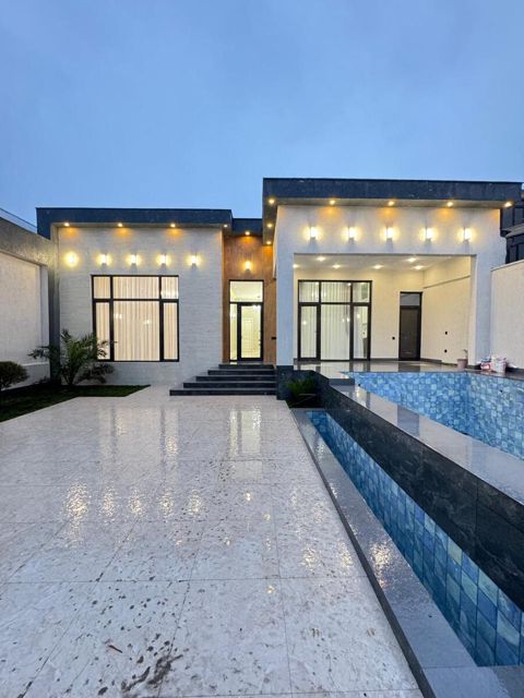 Satılır 4 otaqlı həyət evi/bağ evi 200 m² — Bakı