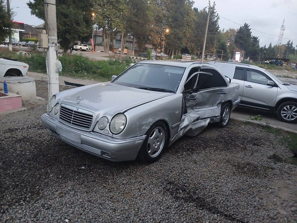 Mercedes E 230, 2.3 L, 1996 il, 325 000 km — Avtomobillər, Lənkəran (3)