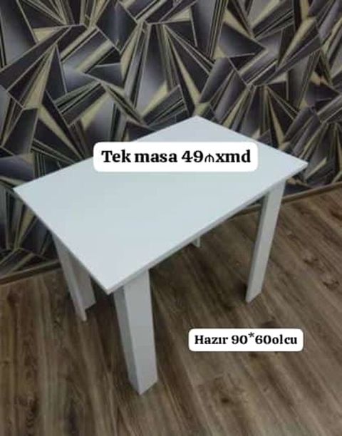 Ağ rəngdə sadə və funksional masa. Xüsusiyyətlər: - Ölçü: 90×60 sm — Bakı