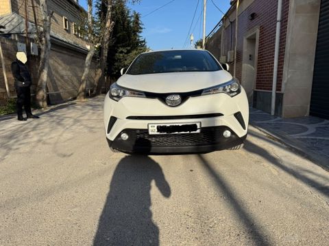 Toyota C-HR, 2.0 L, 2018 il, 102 500 km — Bakı