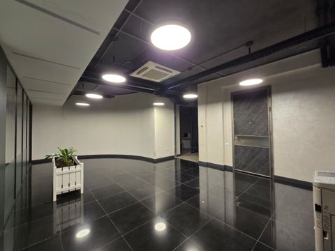 İcarəyə verilir 8 otaqlı ofis 380 m² — Bakı