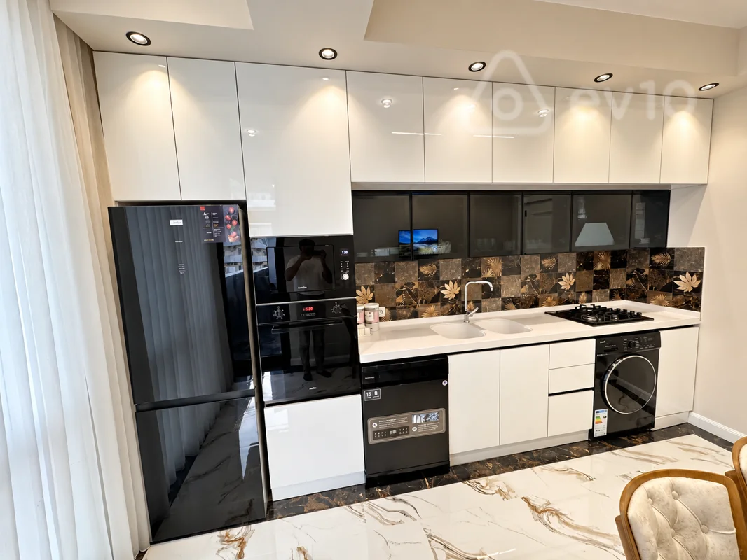 3 otaqlı mənzil, 110 m², Ayaz İsmayılov küçəsi — kirayə — Mənzil, Bakı (7)