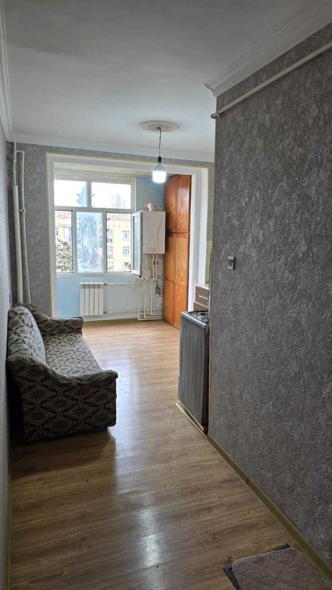 Satılır 2 otaqlı köhnə tikili 54 m² — Bakı
