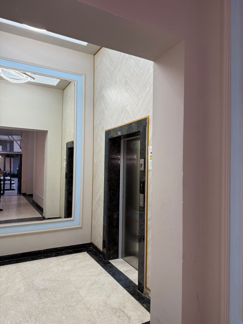 Mənzil Xırdalanda Blue City yaşayış kompleksində girişdə 1-ci binanın — Əmlak, Xırdalan (2)