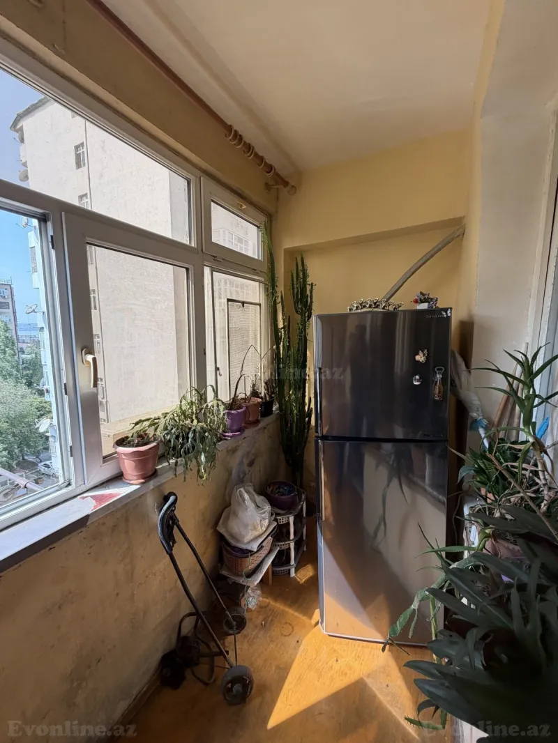 Satılır 2 otaqlı Mənzil Köhnə tikili 60 m² Bakı, Xətai r., Həzi Aslanov m — Mənzil, Bakı (6)
