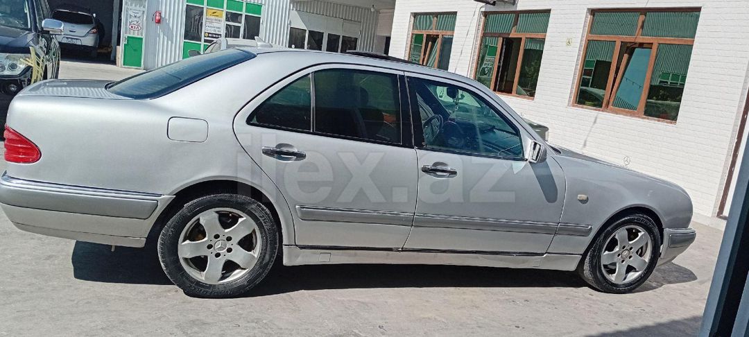1998 Mercedes-Benz E 220, 2.2 L, 1998, 749,734 km 50-EB-318 — Avtomobillər, Sumqayıt (8)