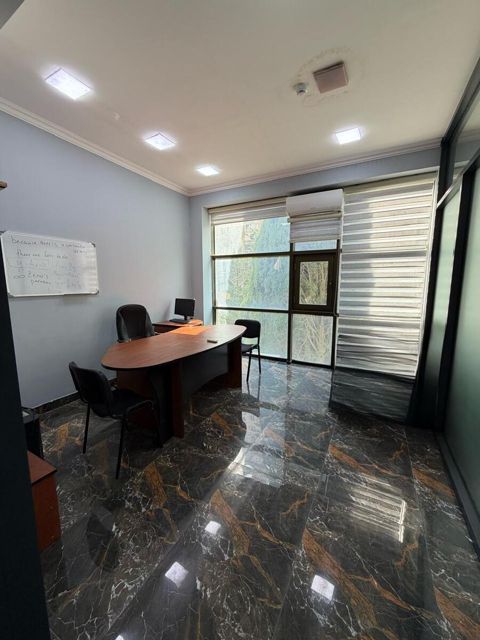 İcarəyə verilir 1 otaqlı ofis 20 m² — Bakı