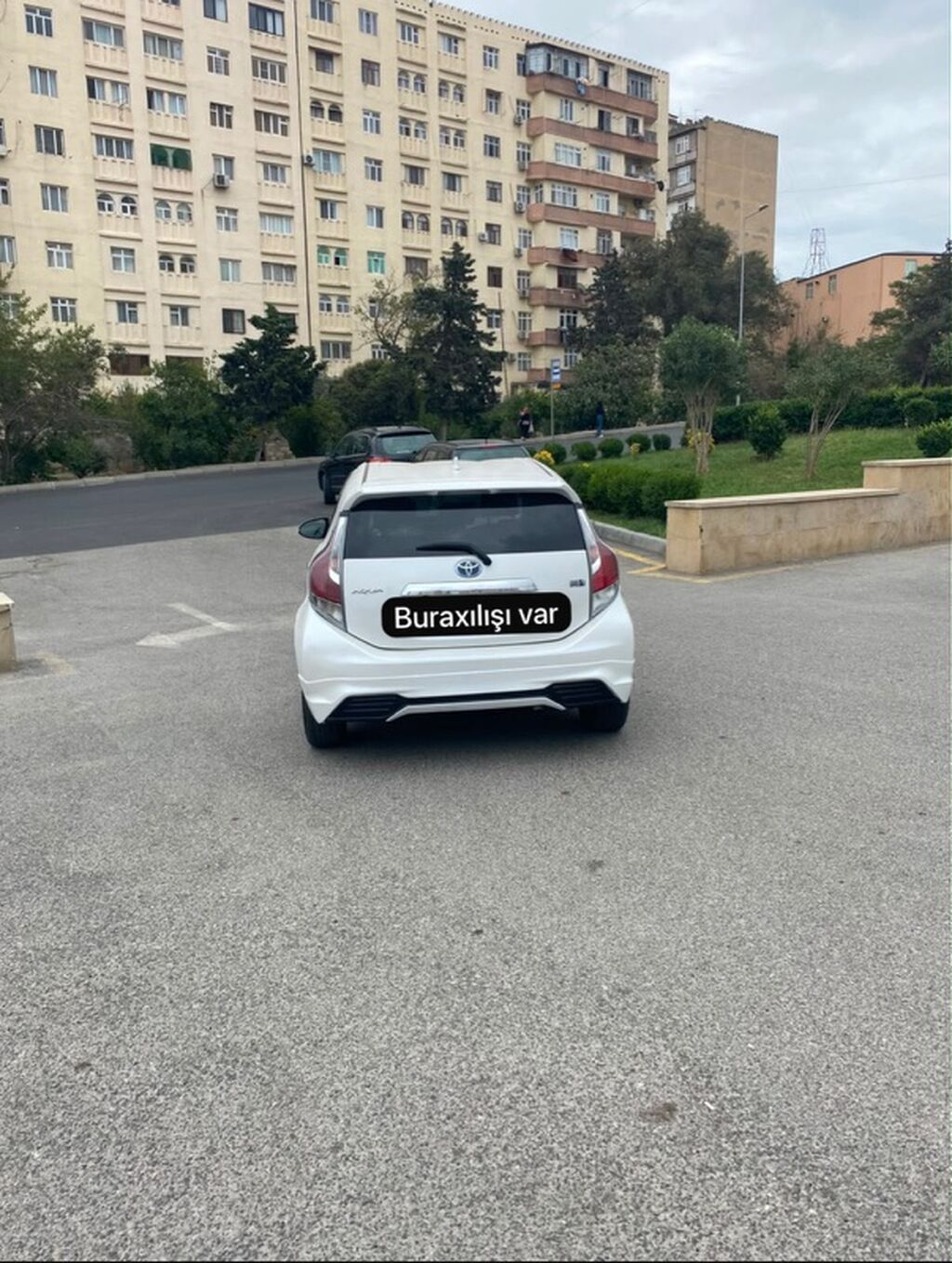 Toyota Aqua Hybrid – ağ rəngli, şəhər üçün ideal kompakt hetçbek 99-SJ-199 — Avtomobillər, Bakı (9)