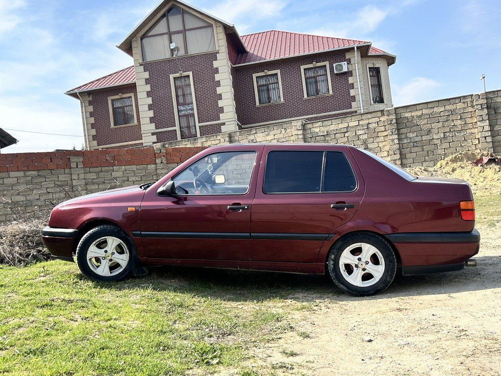 Volkswagen Vento, 1.9 L, 1994 il, 207 586 km 38-BJ-869 — Avtomobillər, Bakı (8)