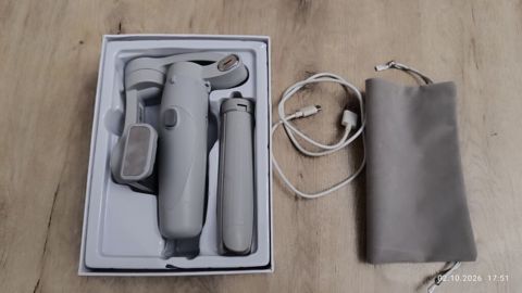 M1 Merak One 3-oxlu smartfon stabilizatoru Cüzi endirim edərəm. təzə — Digah
