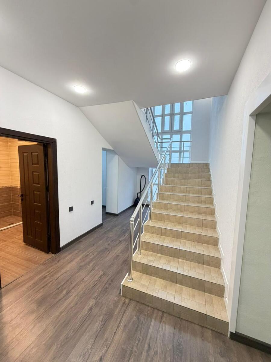 Satılır 7 otaqlı həyət evi/bağ evi 250 m² — Ev, villa, Bakı (11)