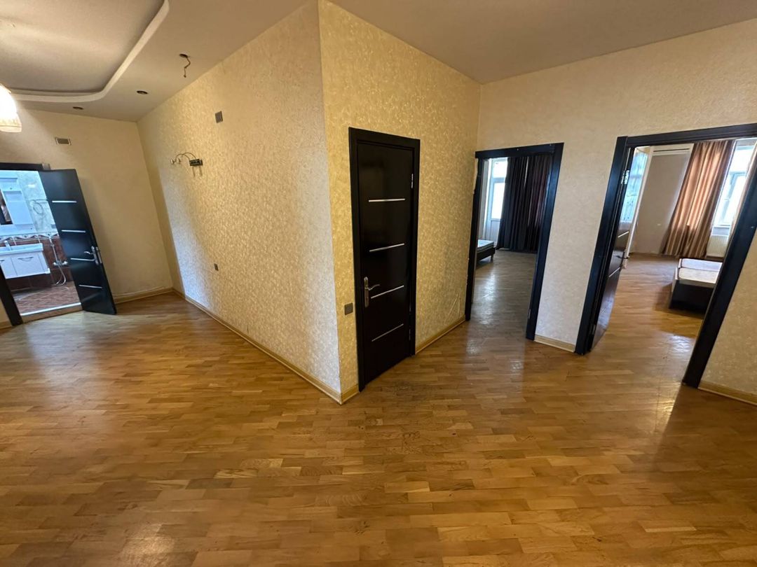 Satılır 4 otaqlı yeni tikili 170 m² — Mənzil, Bakı (2)