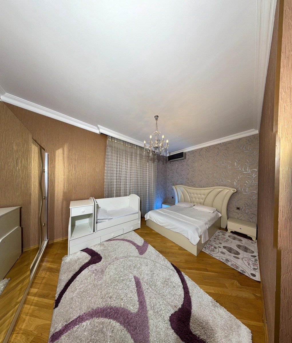 İcarəyə verilir 7 otaqlı həyət evi/bağ evi 250 m² — Ev, villa, Bakı (11)