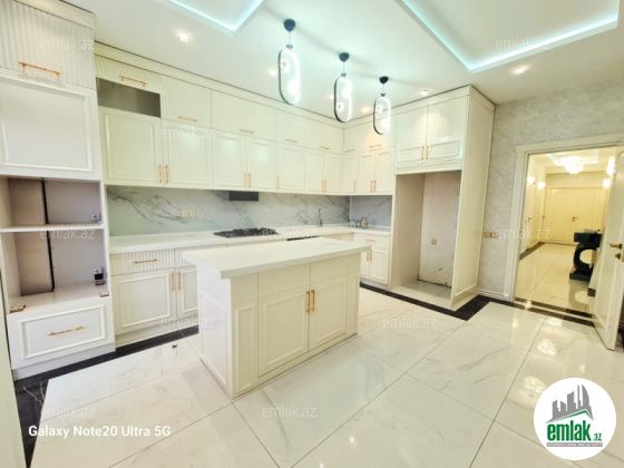 Satılır 4 otaqlı 186 m² yeni tikili Nizami r — Mənzil