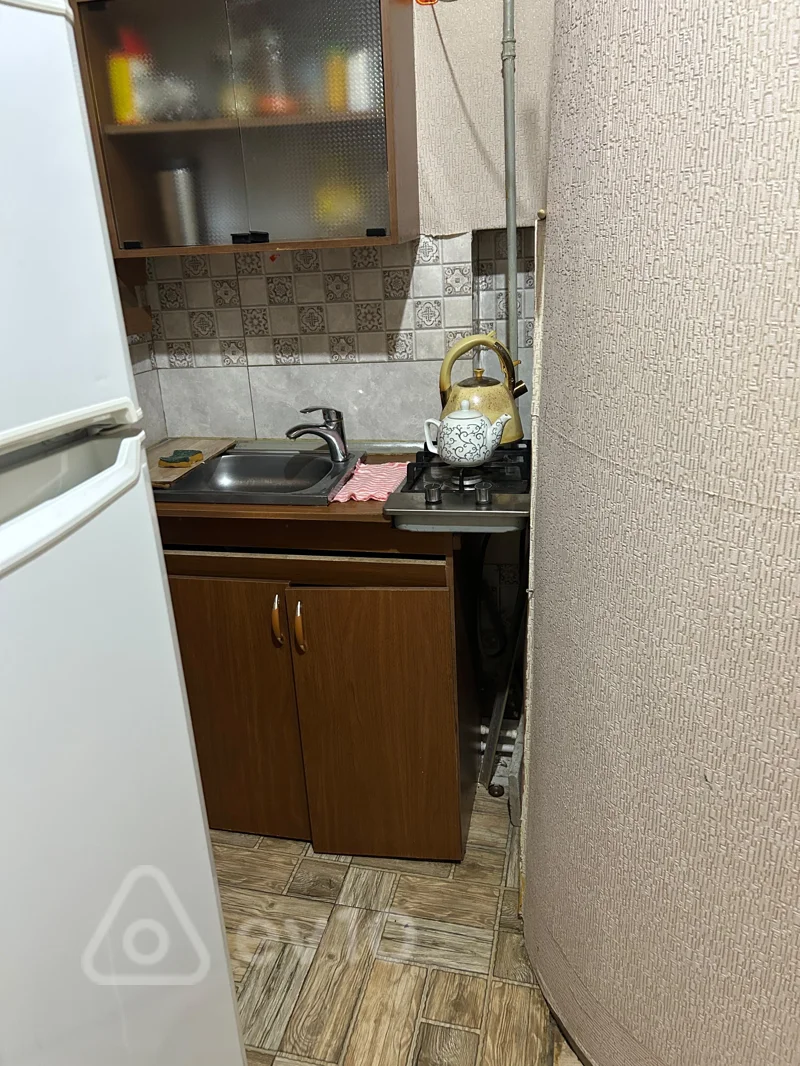1 otaqlı həyət evi, 30 m², 28 May — kirayə — Ev, villa, Bakı (6)