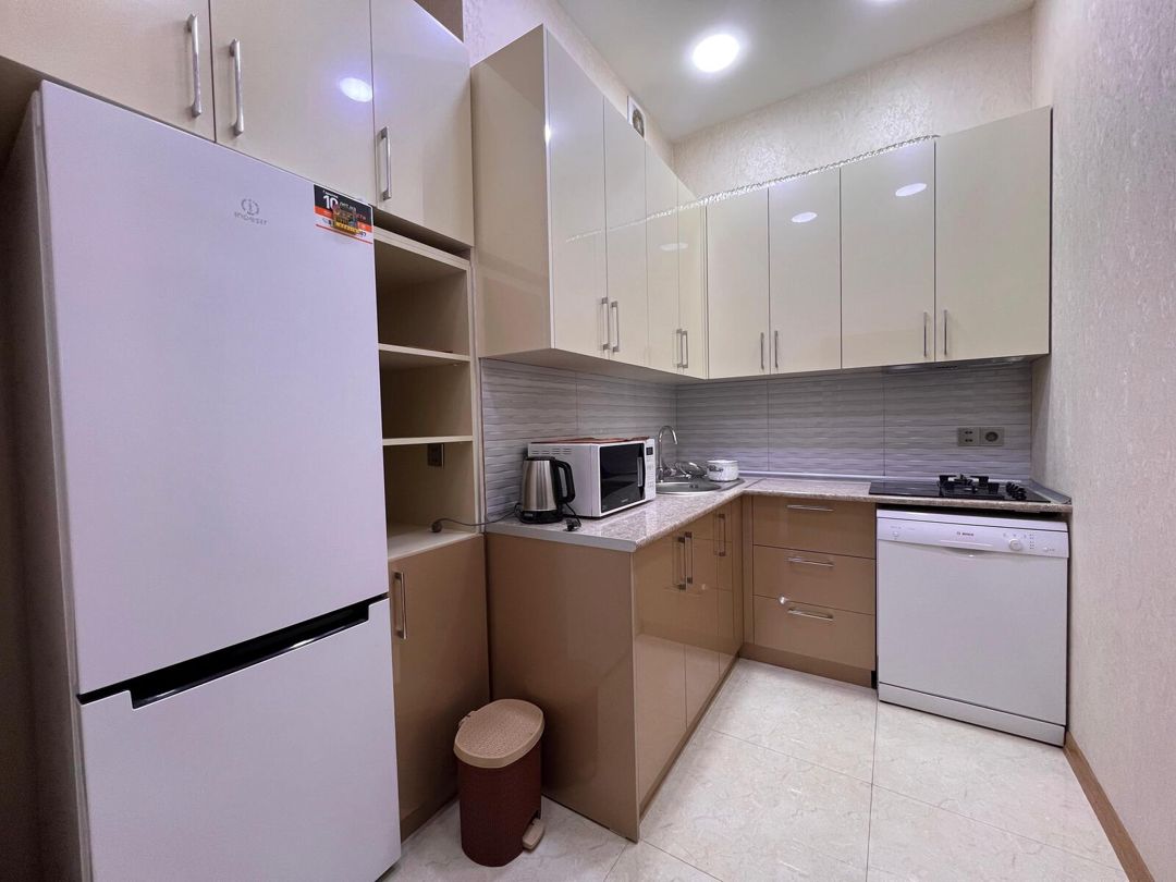 İcarəyə verilir 2 otaqlı yeni tikili 70 m² — Mənzil, Bakı (10)
