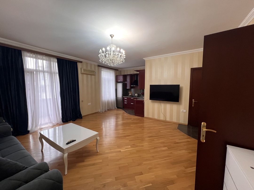 İcarəyə verilir 2 otaqlı köhnə tikili 65 m² — Mənzil, Bakı (3)
