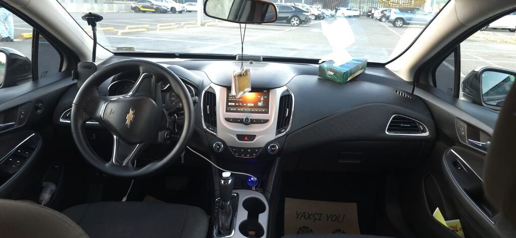 Chevrolet Cruze sedan - Kuzov: 4 qapılı sedan, qara rəng - Mühərrik — Avtomobillər, Bakı (8)