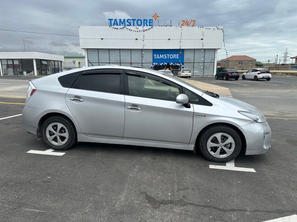 Toyota Prius, 1.8 L, 1.3 kWh, 2015 il, 394 000 km 77-LN-546 — Avtomobillər, Bakı (5)