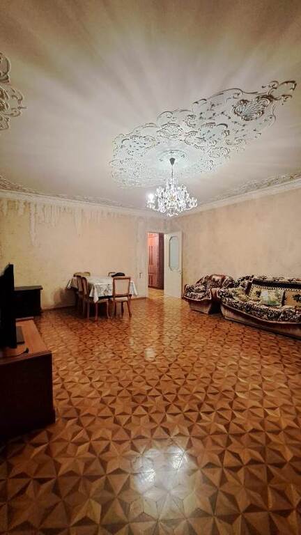 Satılır 4 otaqlı köhnə tikili 90 m² — Mənzil, Bakı (2)