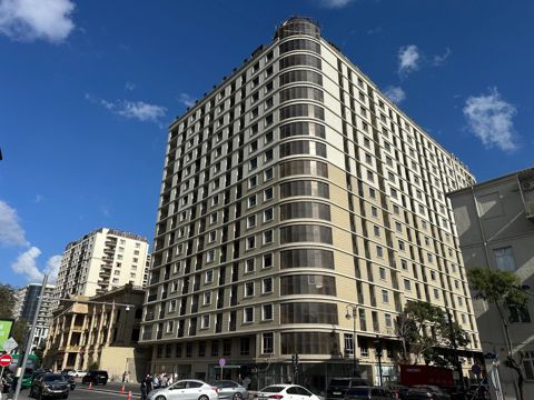 3 otaqlı mənzil, 134 m², Təbriz küç., Bakı — Bakı