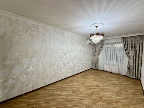 Satılır 3 otaqlı köhnə tikili 65 m² — Bakı