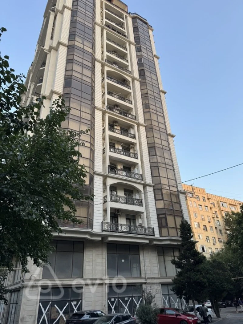 3 otaqlı mənzil, 137 m², Ceyhun Səlimov — Bakı