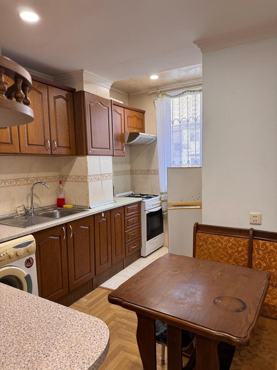 Satılır 2 otaqlı köhnə tikili 50 m² — Mənzil, Bakı (3)