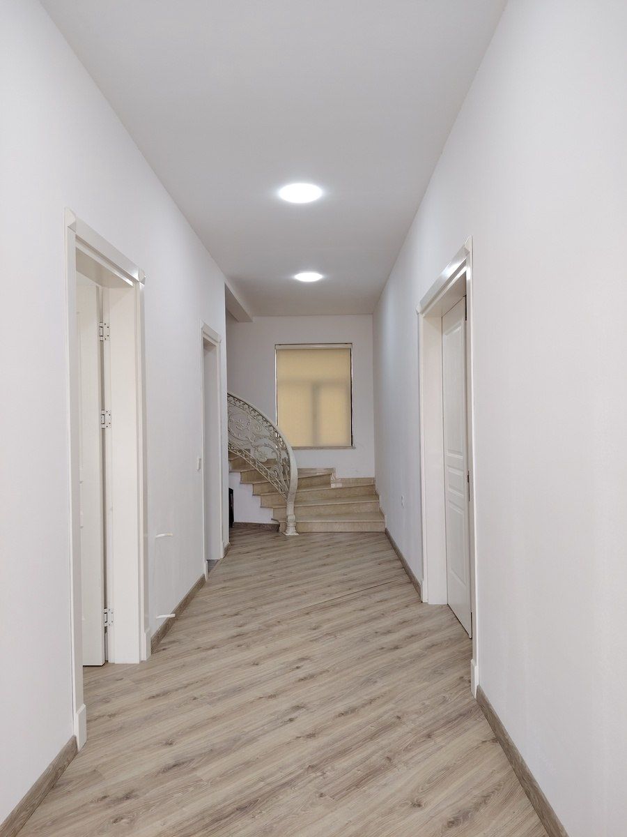 Satılır 4 otaqlı həyət evi/bağ evi 200 m² — Ev, villa, Bakı (2)