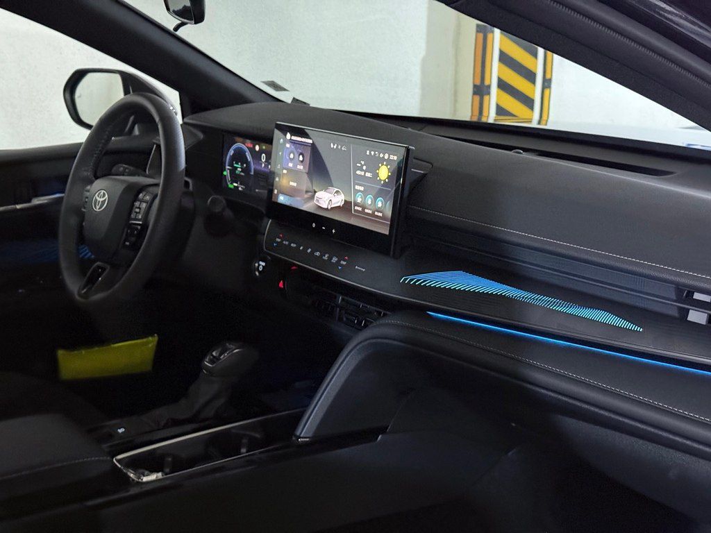 Toyota Camry, 2.0 L, 1 kWh, 2026 il, yeni — Avtomobillər, Bakı (12)