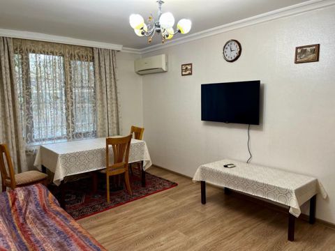 Satılır 2 otaqlı köhnə tikili 50 m² — Bakı