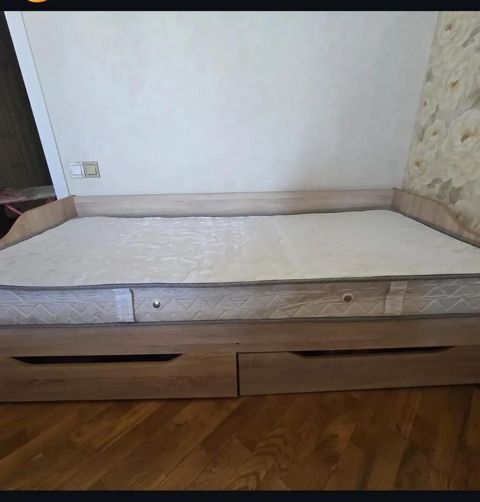Carpayi. 100azn. yaxsi veziyyetde unvan Yasamal (4468)*Tehi — Digah