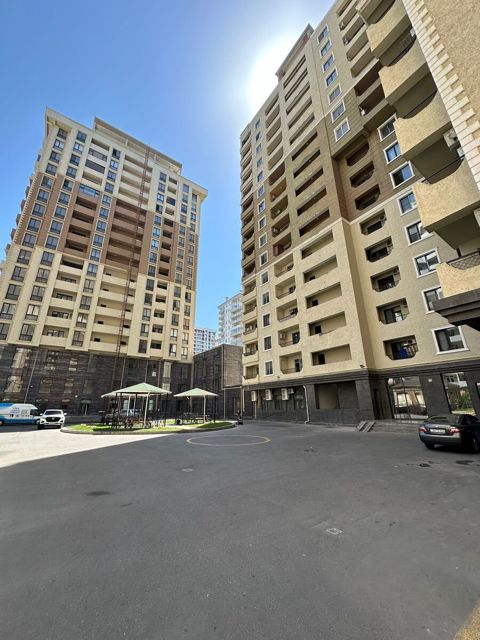 Satılır 2 otaqlı yeni tikili 100 m² — Bakı