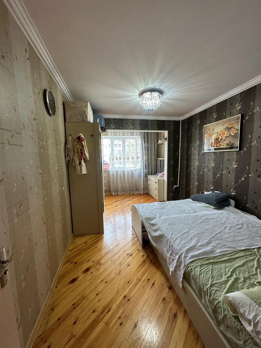 Satılır 4 otaqlı köhnə tikili 100 m² — Mənzil, Bakı (8)