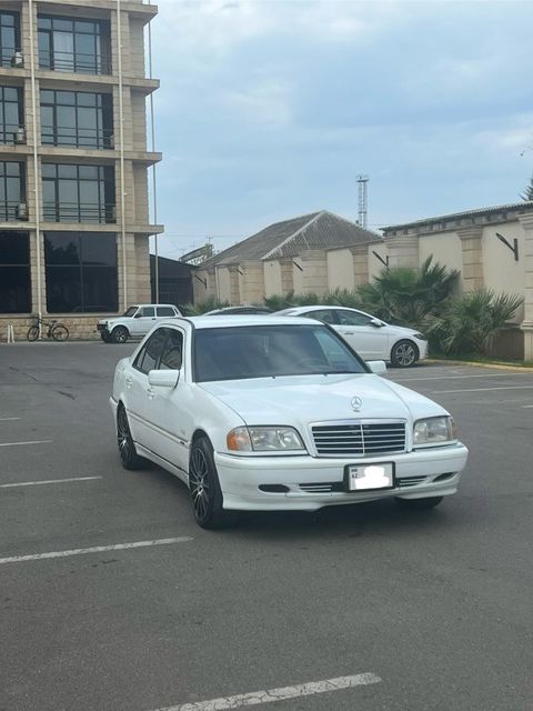 Mercedes C 200, 2.0 L, 1998 il, 267 600 km — İmişli