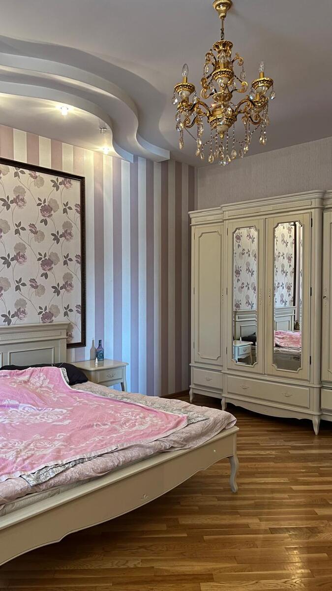 Satılır 7 otaqlı həyət evi/bağ evi 250 m² — Ev, villa, Bakı (12)