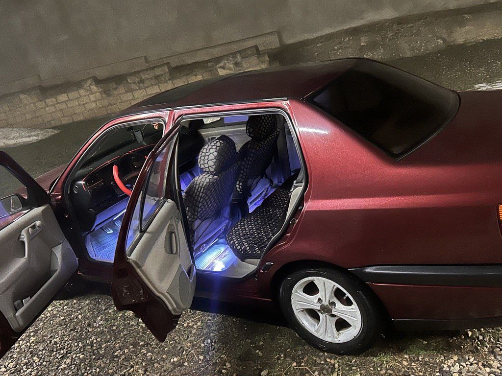 Volkswagen Vento, 1.9 L, 1994 il, 207 586 km 38-BJ-869 — Avtomobillər, Bakı (3)