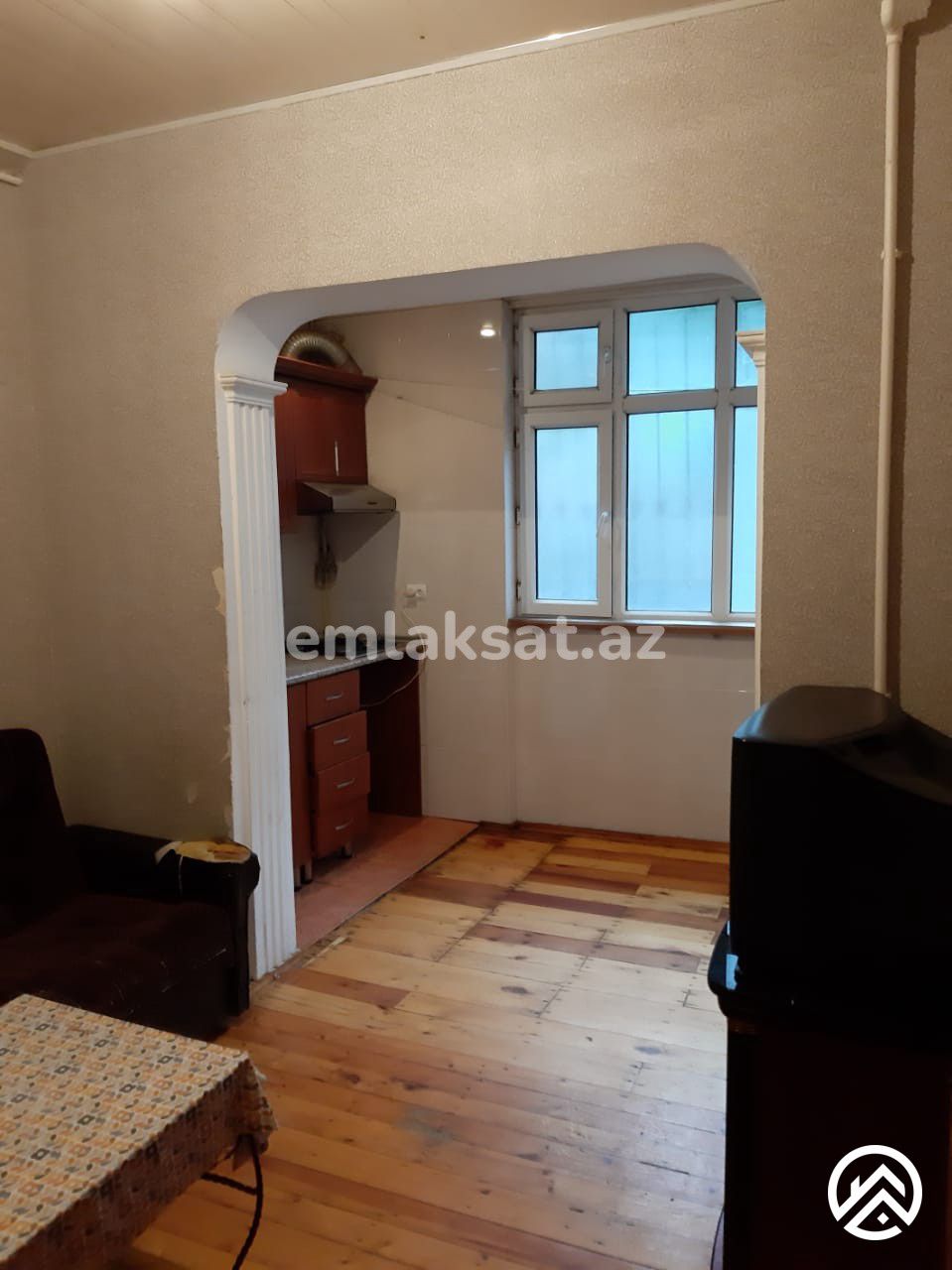 Satılır 3 otaq köhnə tikili 72 m², Avtovağzal metrosu — Mənzil, Bakı (3)