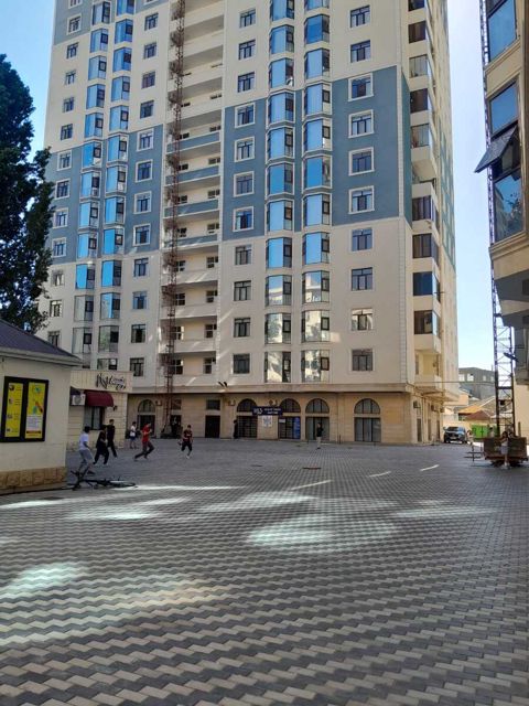 Satılır 3 otaqlı yeni tikili 135 m² — Bakı