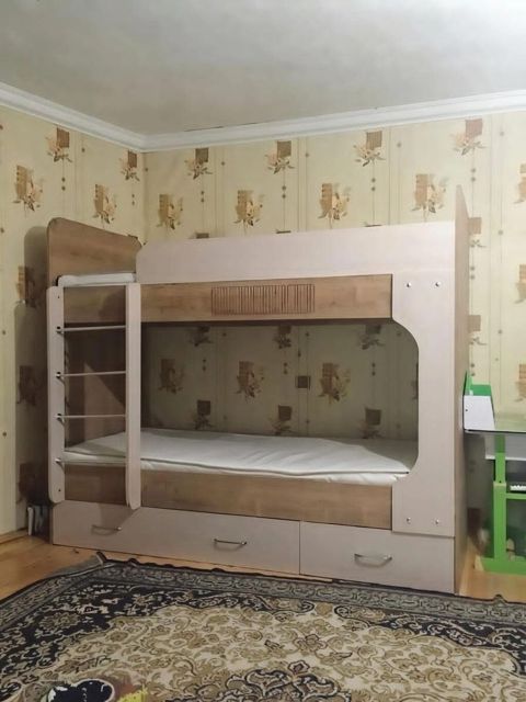 Yataq 200₼ ela veziyyetde Unvan Hovsan &Rumi — Sara