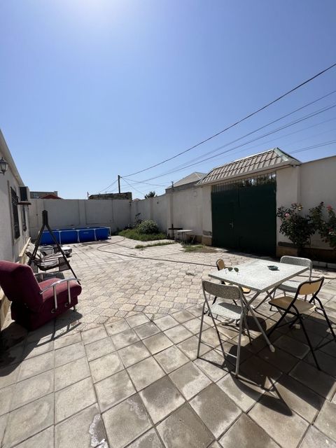 Satılır 4 otaqlı həyət evi/bağ evi 95 m² — Bakı