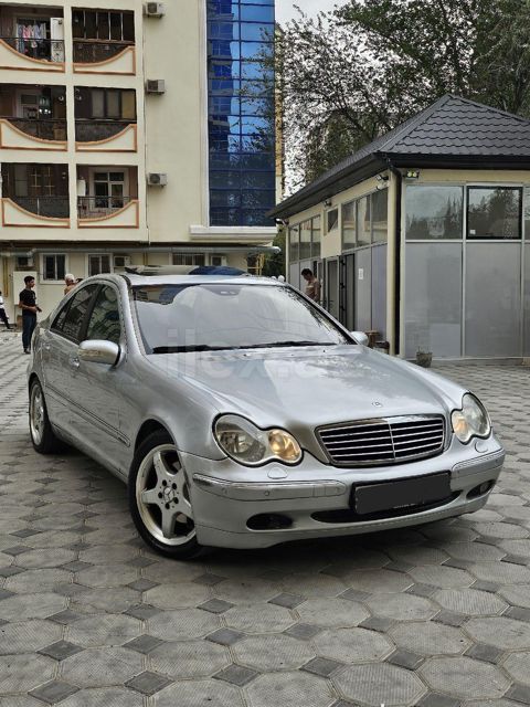 2001 Mercedes-Benz C-Class, 3.2 L, 2001, 256,000 km — Sumqayıt