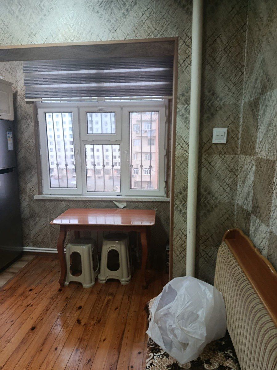 Satılır 3 otaqlı köhnə tikili 72 m² — Mənzil, Bakı (2)