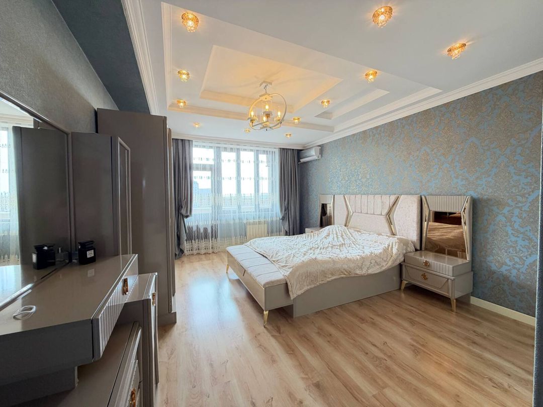 Satılır 4 otaqlı yeni tikili 263 m² — Mənzil, Bakı (11)