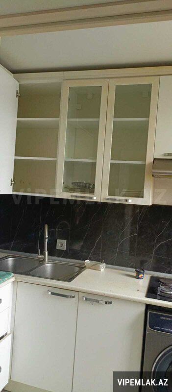Binəqədi rayonunda 2 otaqlı Köhnə tikili Satılır, 40 m² — Mənzil, Bakı (3)