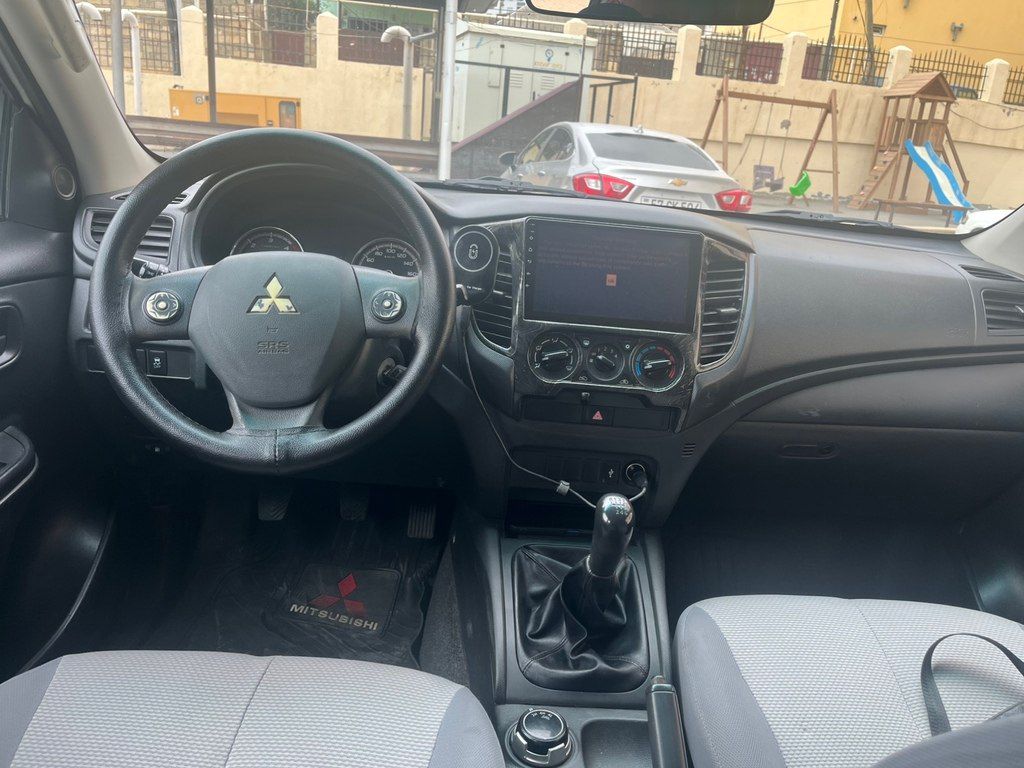 Mitsubishi L200, 2.4 L, 2020 il, 200 000 km — Avtomobillər, Bakı (8)