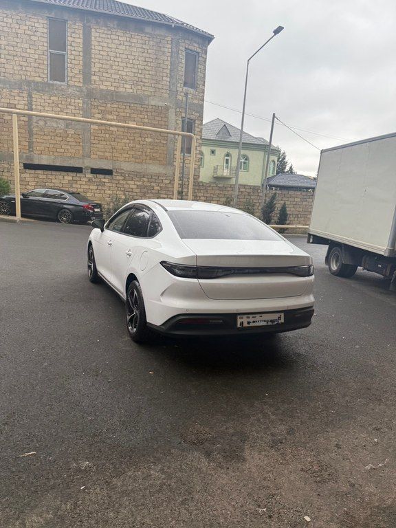 BYD Seal 05, 1.5 L, 7.68 kWh, 2025 il, 9 300 km — Avtomobillər, Bakı (2)