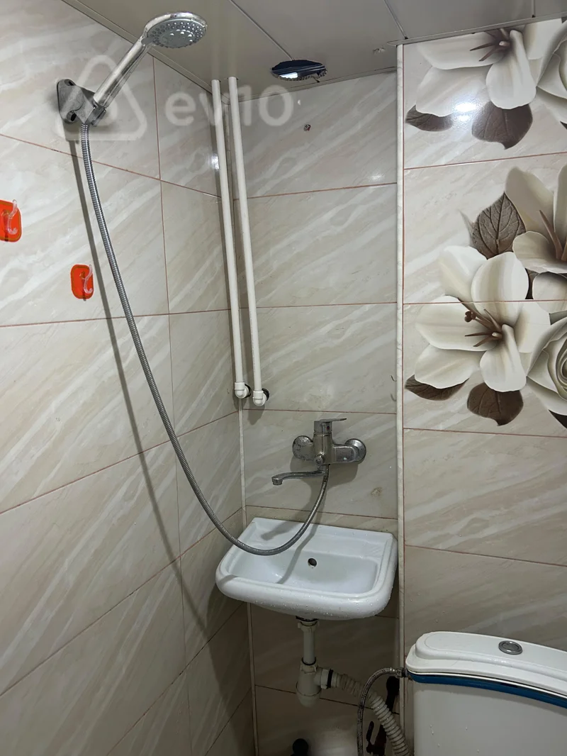 1 otaqlı həyət evi, 30 m², 28 May — kirayə — Ev, villa, Bakı (12)